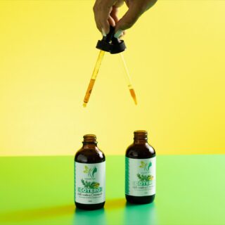 Natural Tich ha mejorado el aplicador de su gotero y aceite para mejor experiencia de usuario 😍

🚨 ‼️ Ordena ahora en @naturaltich sus nuevos.

Para mas contenido comercial como este contáctanos Via DM o llamando al
929-691-5217. Síguenos Para más información
@webfactoryint More than web & ideas

#WeAreWebFactory #MoreThanWebAndIdeas

#NaturalTich #cuidadocapilar💚🍃 #haircare #photoshoot #photographer #socialmedia #contentcreator #marketingdigital
#website #landingpage #businesscard #ny #bronx #photocomercial #contenidocomercial